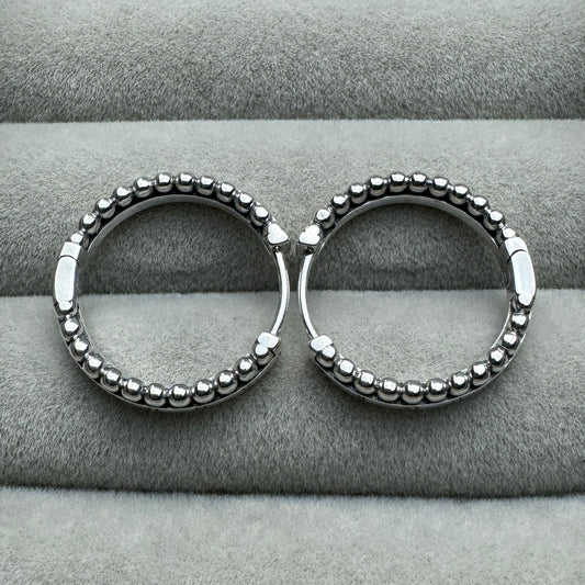 Aretes Bolitas Y Logotipo