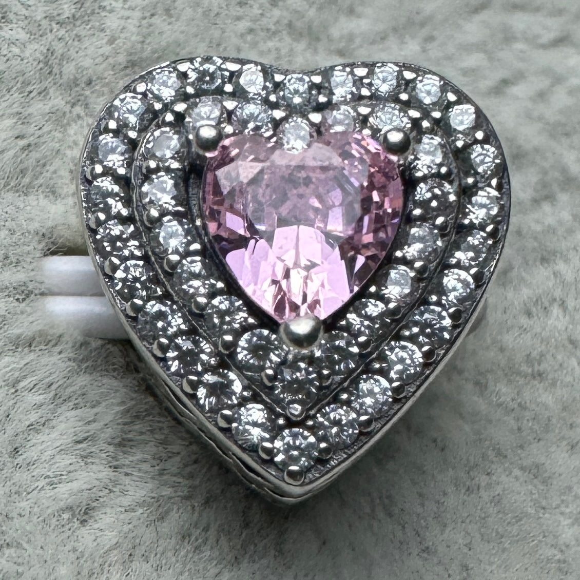 Charm Corazón Nivelado Rosa