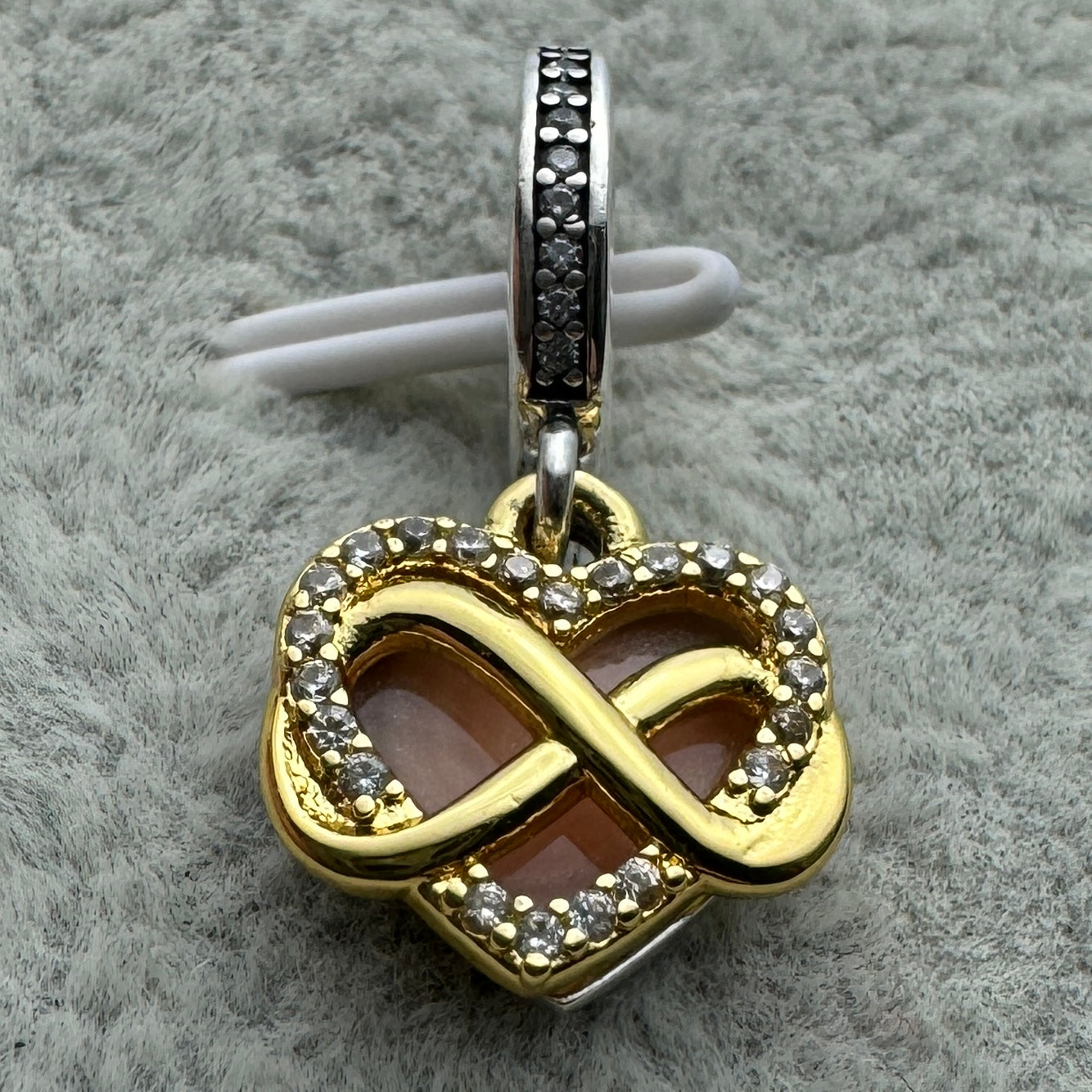 Charm Colgante Doble Corazón Infinito Brillante Dorado
