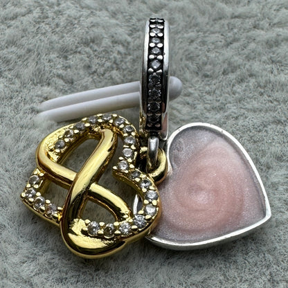 Charm Colgante Doble Corazón Infinito Brillante Dorado