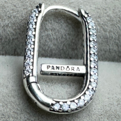 Arete Rectangular Logotipo Brillante (1 Pieza, Así Es El Modelo)