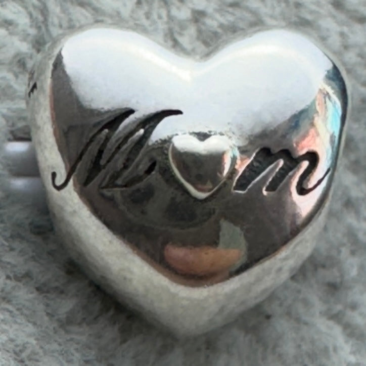 Charm Corazón Con Flor Suerte