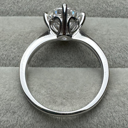 Anillo Círculo Brillante Frontal Moissanita