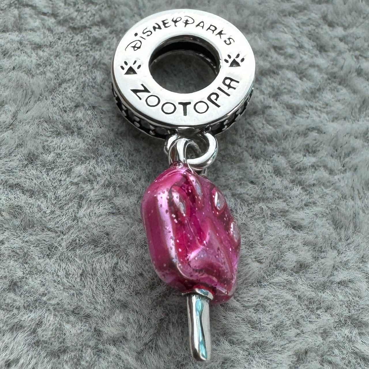 Charm Colgante Huella Zootopia Disney Parks