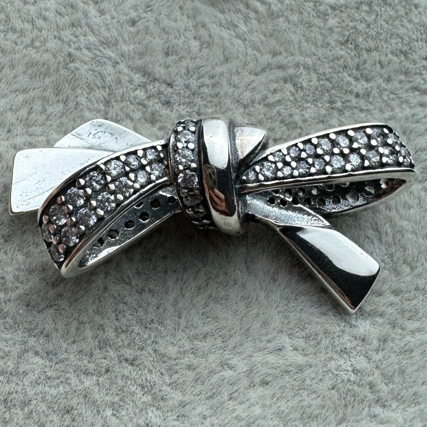 Charm Moño Grande