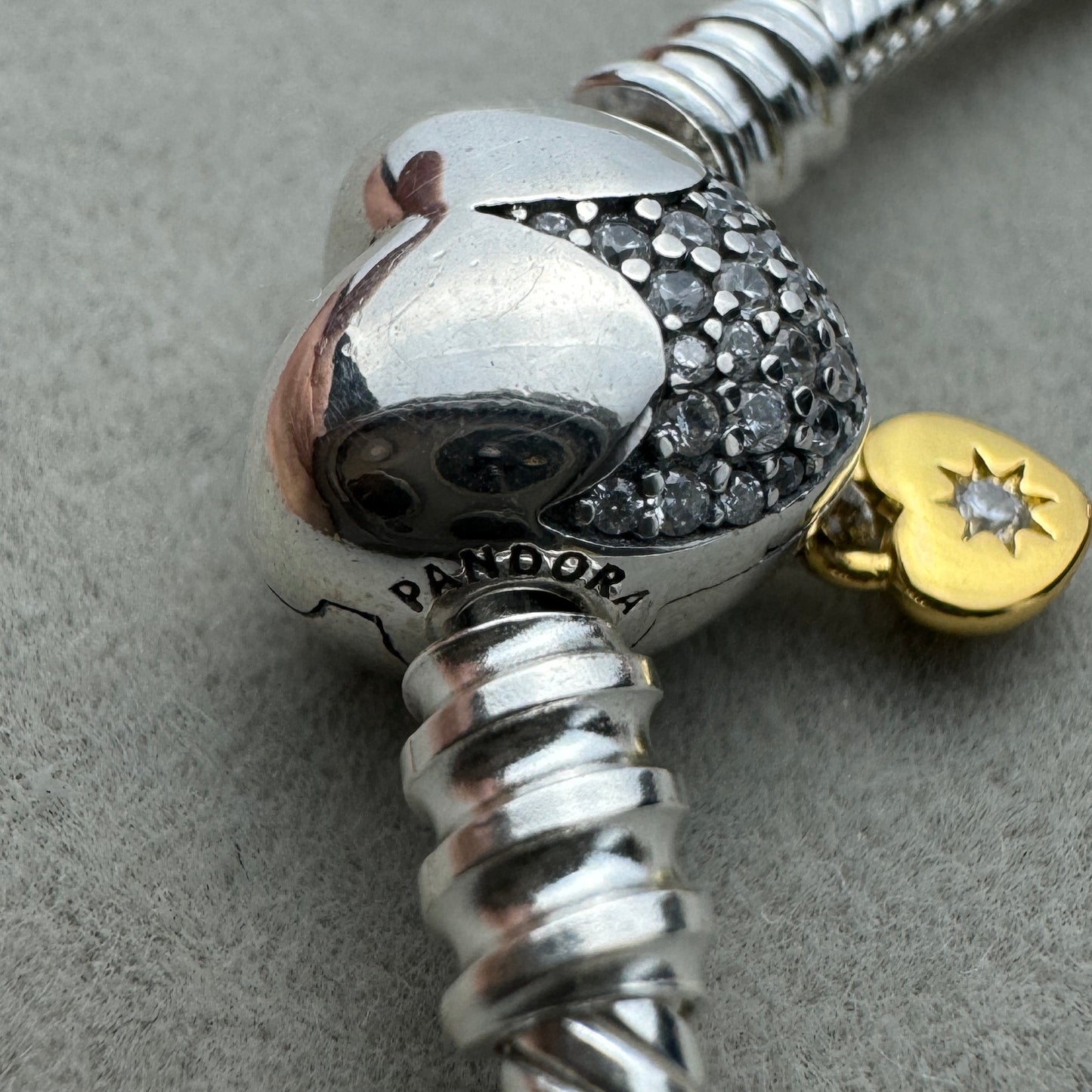 Brazalete Flexible Corazón Disney