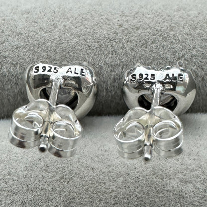 Aretes De Botón Corazón Elevado