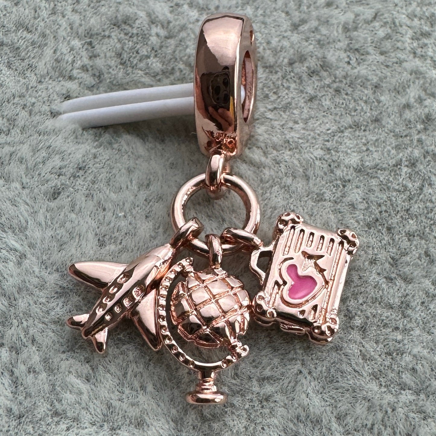 Charm Colgante Triple Avión, Globo y Maleta Oro Rosa