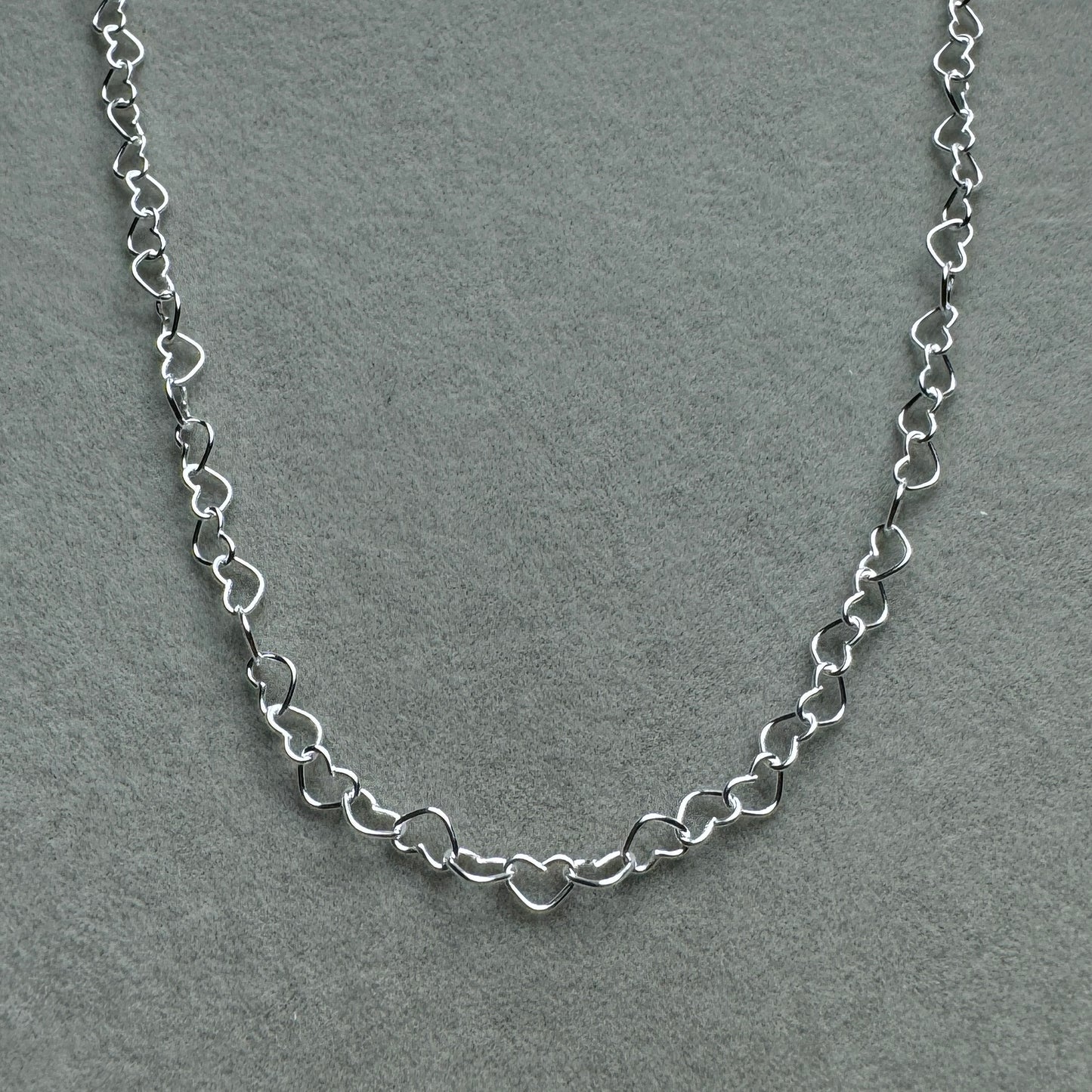 Collar Corazones Entrelazados 45 cm (Ajustable Al Largo Deseado)