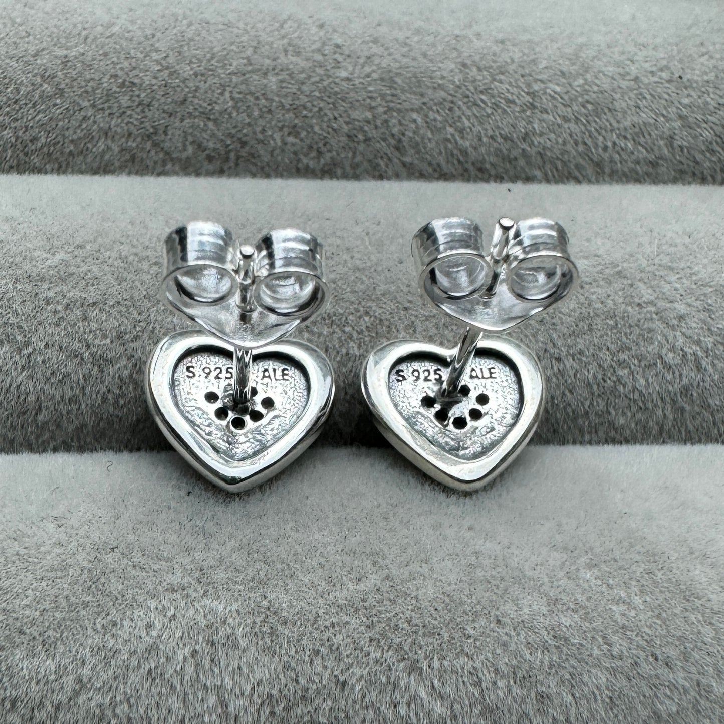 Aretes Corazón Logotipo