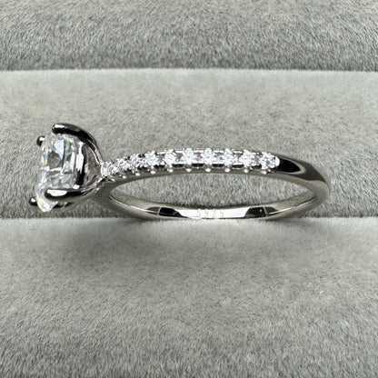 Anillo Óvalo Brillante Moissanita