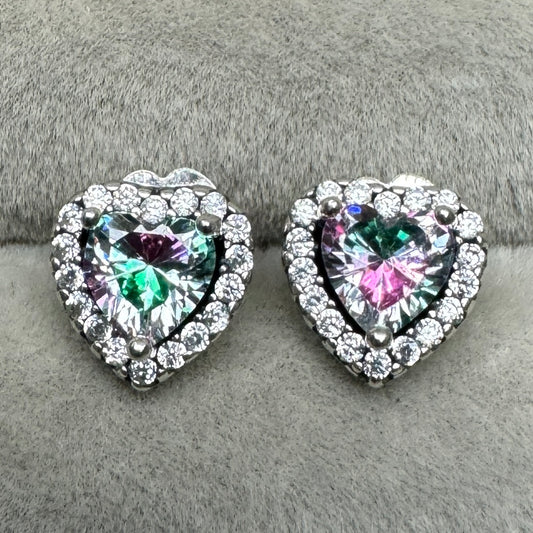 Aretes De Botón Corazón Elevado Piedra Transparente