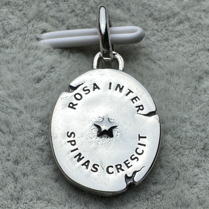 Charm Medallón Rosa
