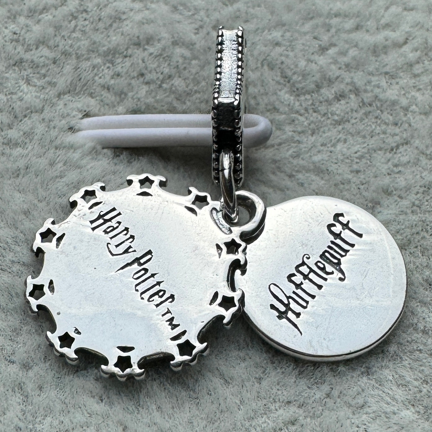 Charm Colgante Doble Hufflepuff Harry Potter
