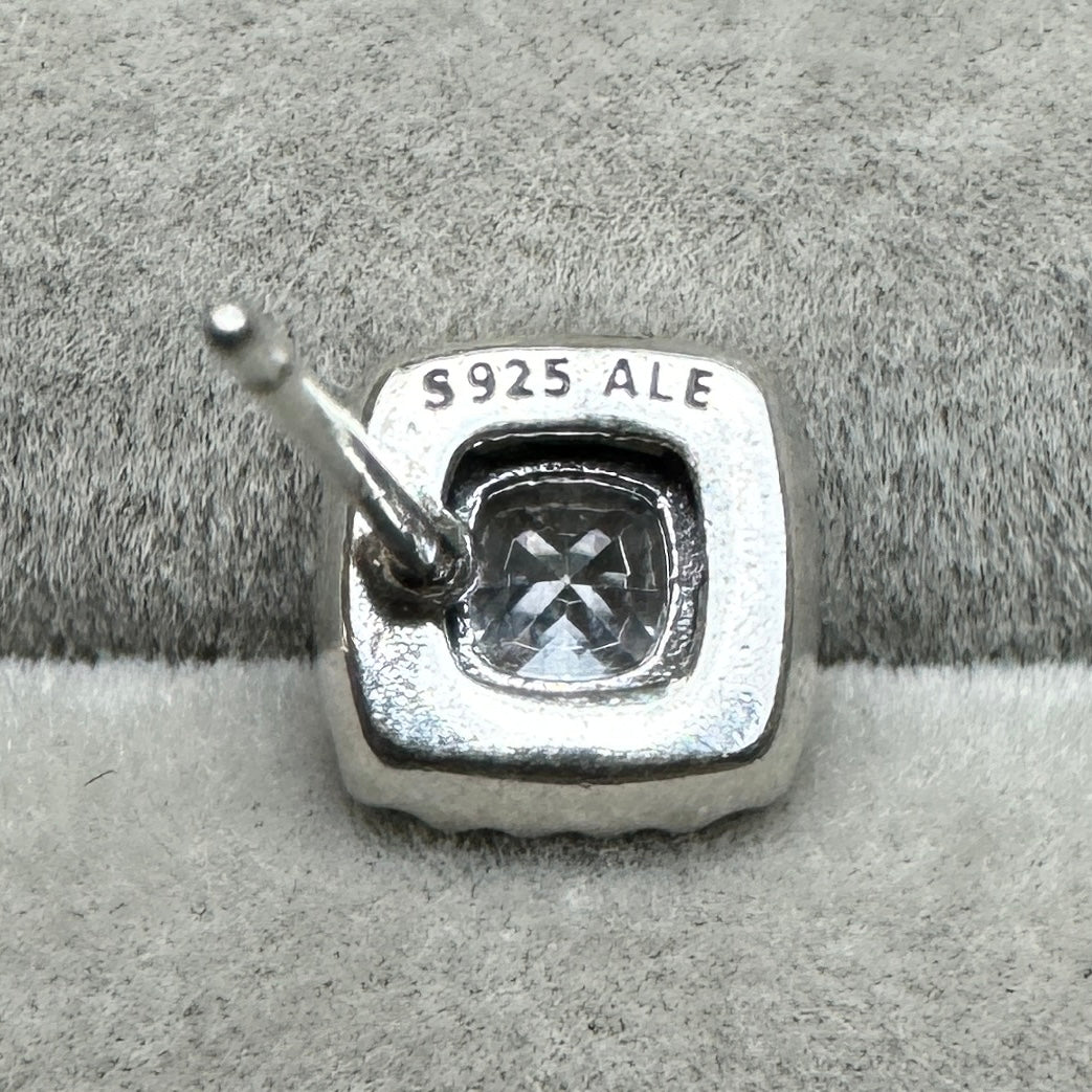 Aretes Halo Cuadrado