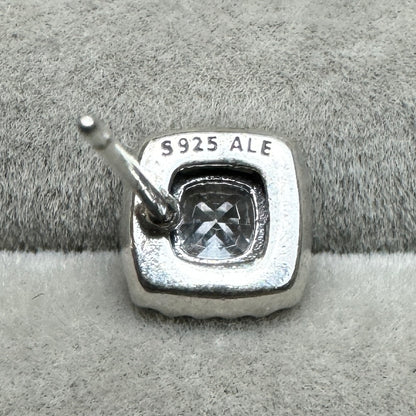 Aretes Halo Cuadrado