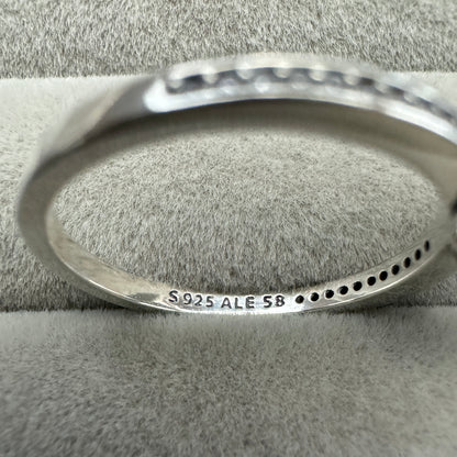 Anillo Brillante Redondo