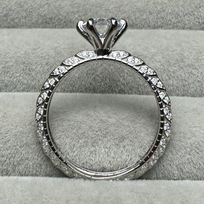 Anillo Contorno Brillante Moissanita