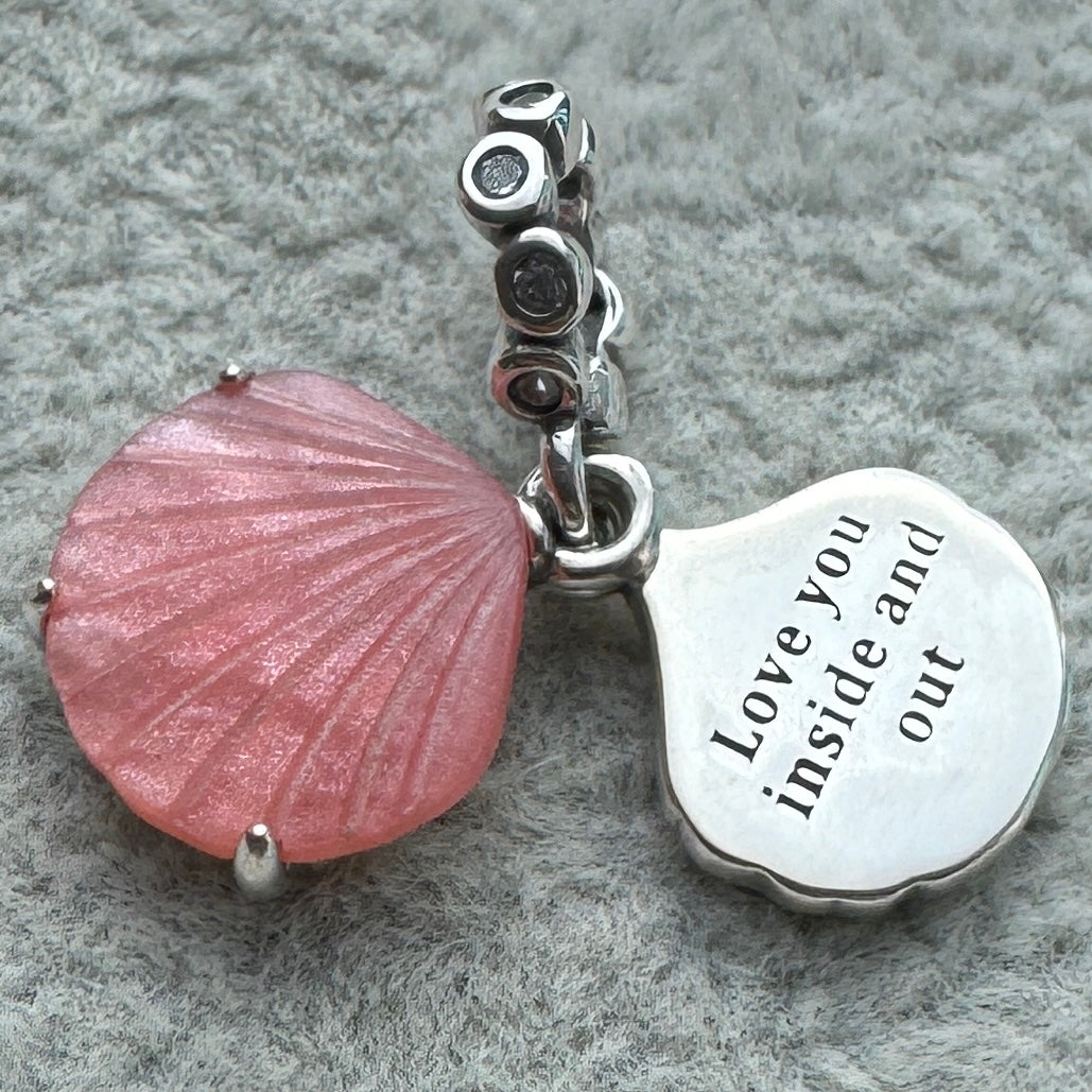 Charm Colgante Doble Concha Color Coral