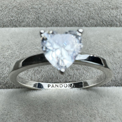 Anillo Solitario Corazón Resplandeciente