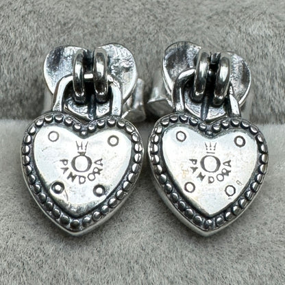 Aretes Candado Logotipo