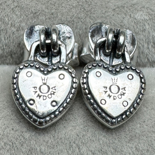 Aretes Candado Logotipo