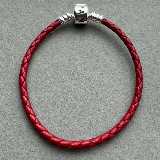 Brazalete De Cuero Rojo