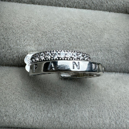 Aretes Logotipo Círculo