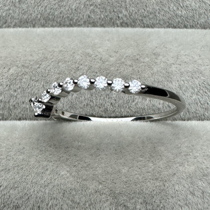 Anillo Corona Princesa Delgado Moissanita