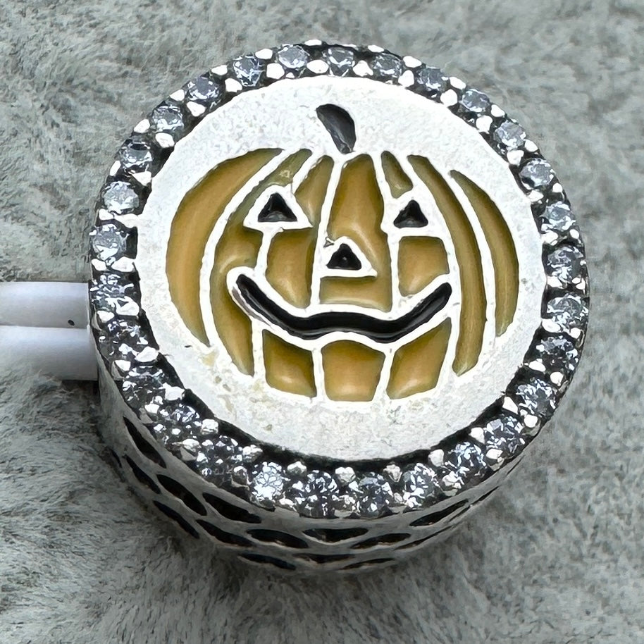 Charm Calabaza Brillante