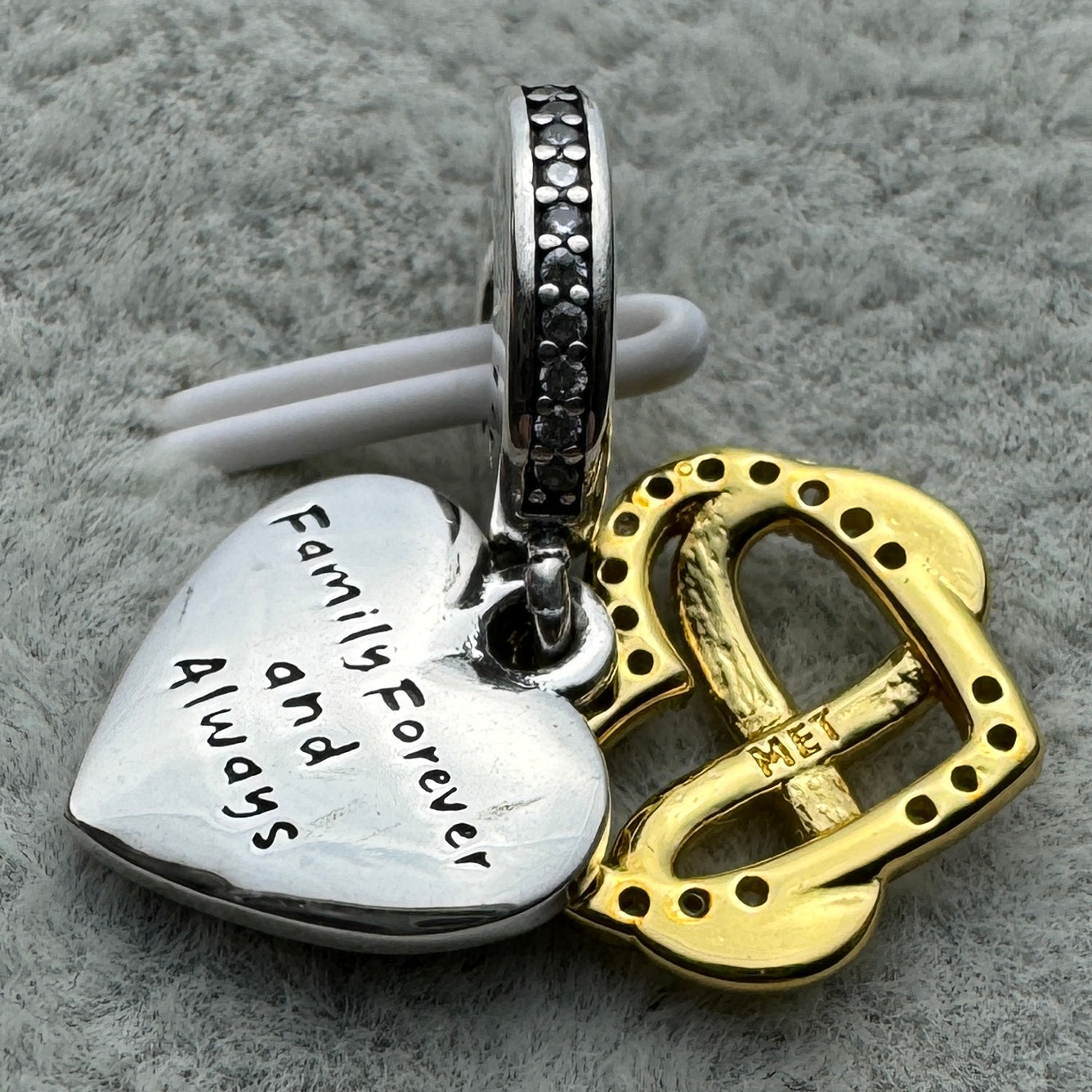 Charm Colgante Doble Corazón Infinito Brillante Dorado