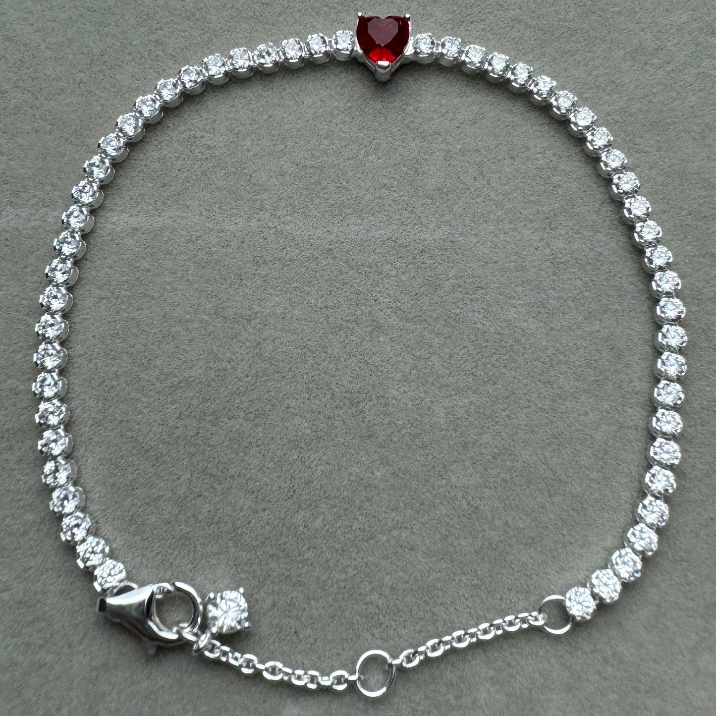 Brazalete Tenis Con Corazón Rojo Brillante