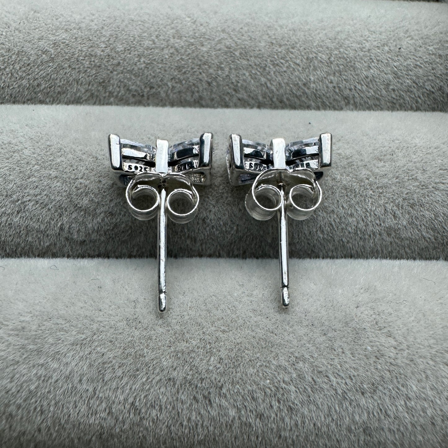 Aretes De Botón Moño