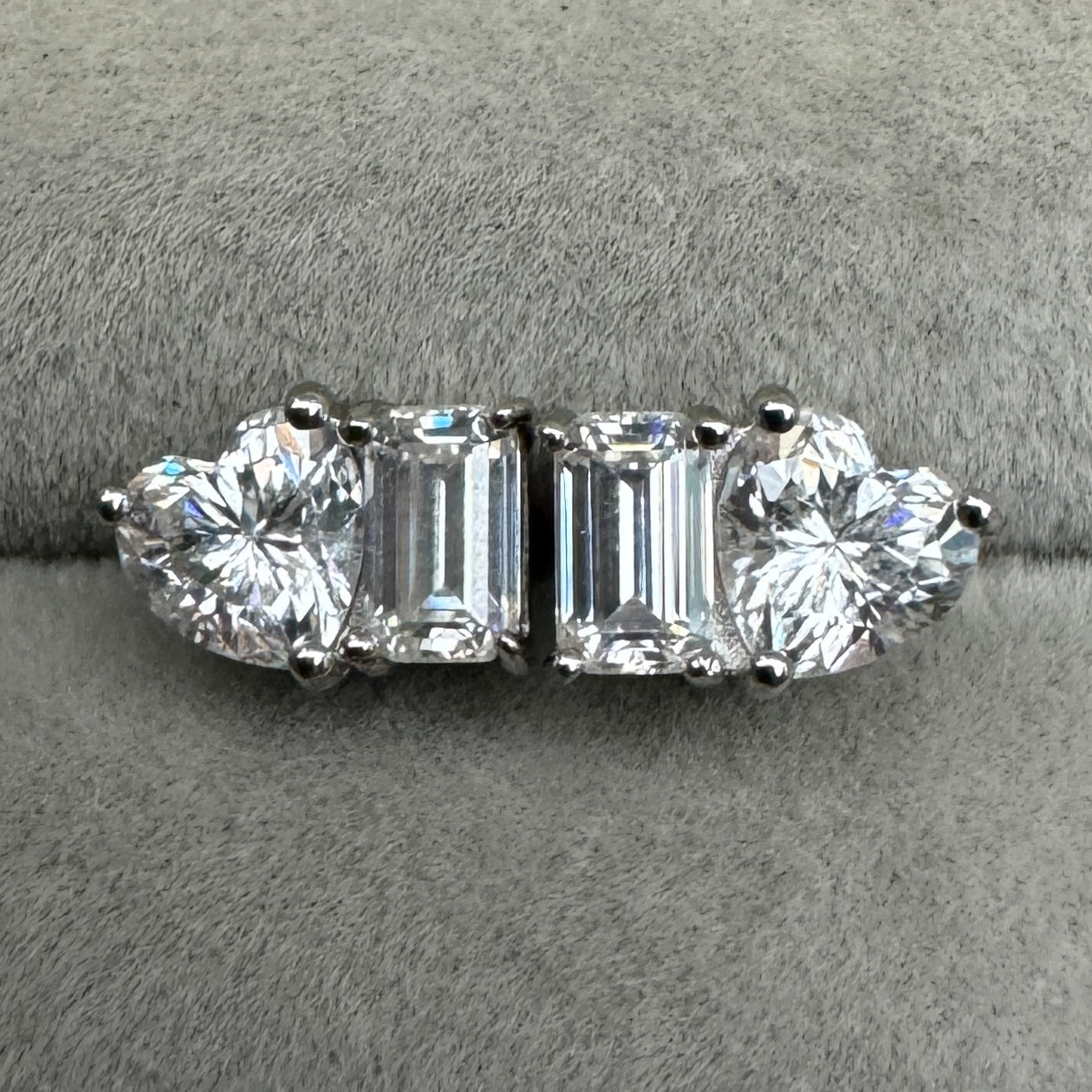 Aretes Corazón Y Rectángulo Corte Esmeralda Moissanita