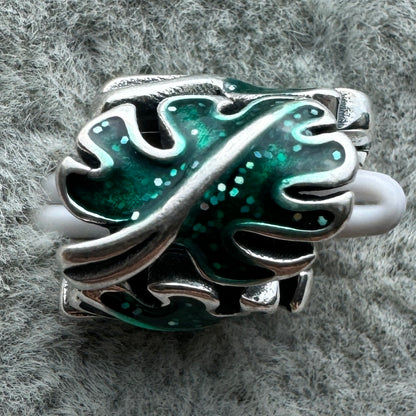Charm Hoja De Monstera Verde