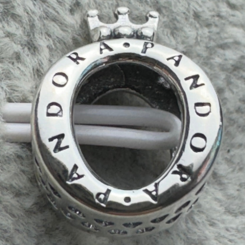 Charm Corona O Sencilla