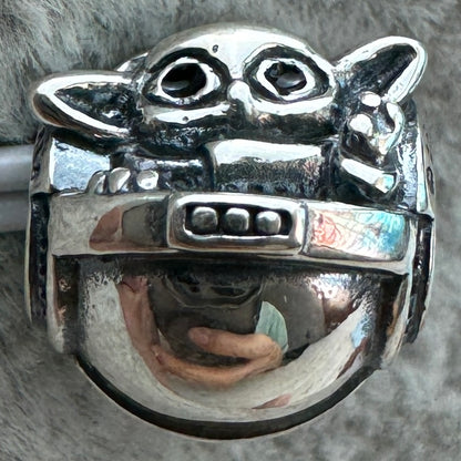 Charm Redondo Baby Yoda Star Wars Disney