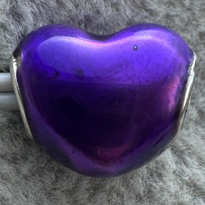 Charm Corazón Metálico Morado