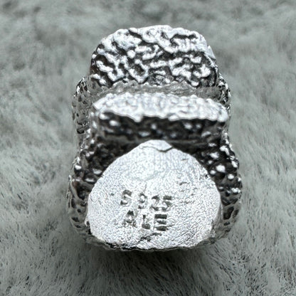 Charm Mini Herradura Texturizada