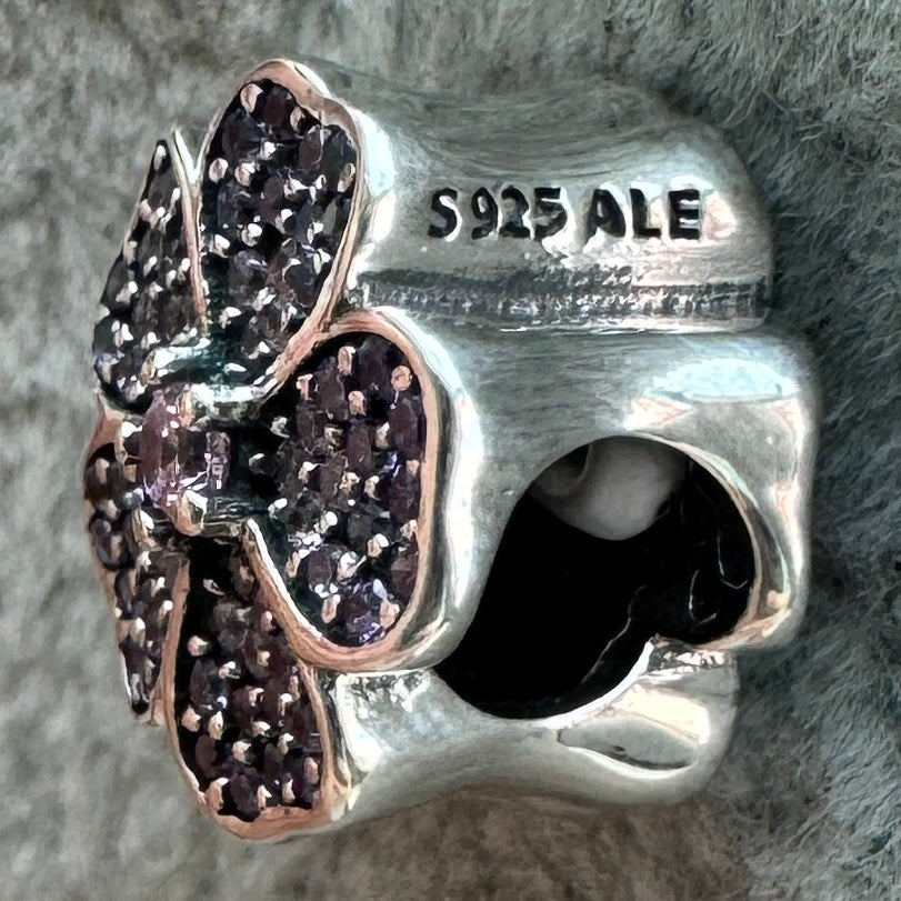 Charm Flor Brillante Morada Y Rosa