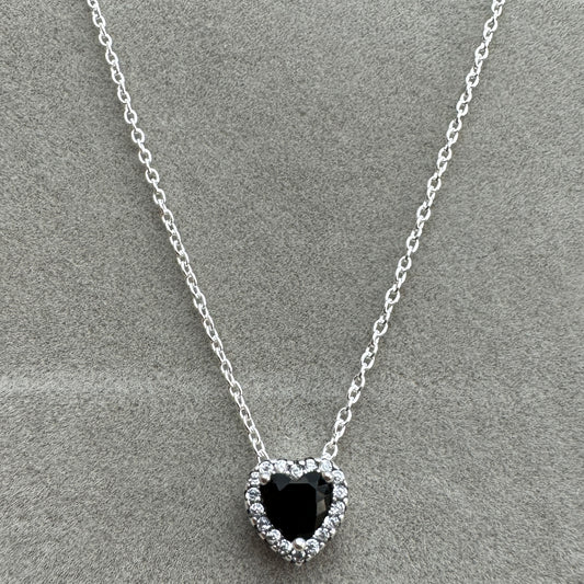 Collar Corazón Elevado Brillante Negro 45 cm (Ajustable A 40 cm)
