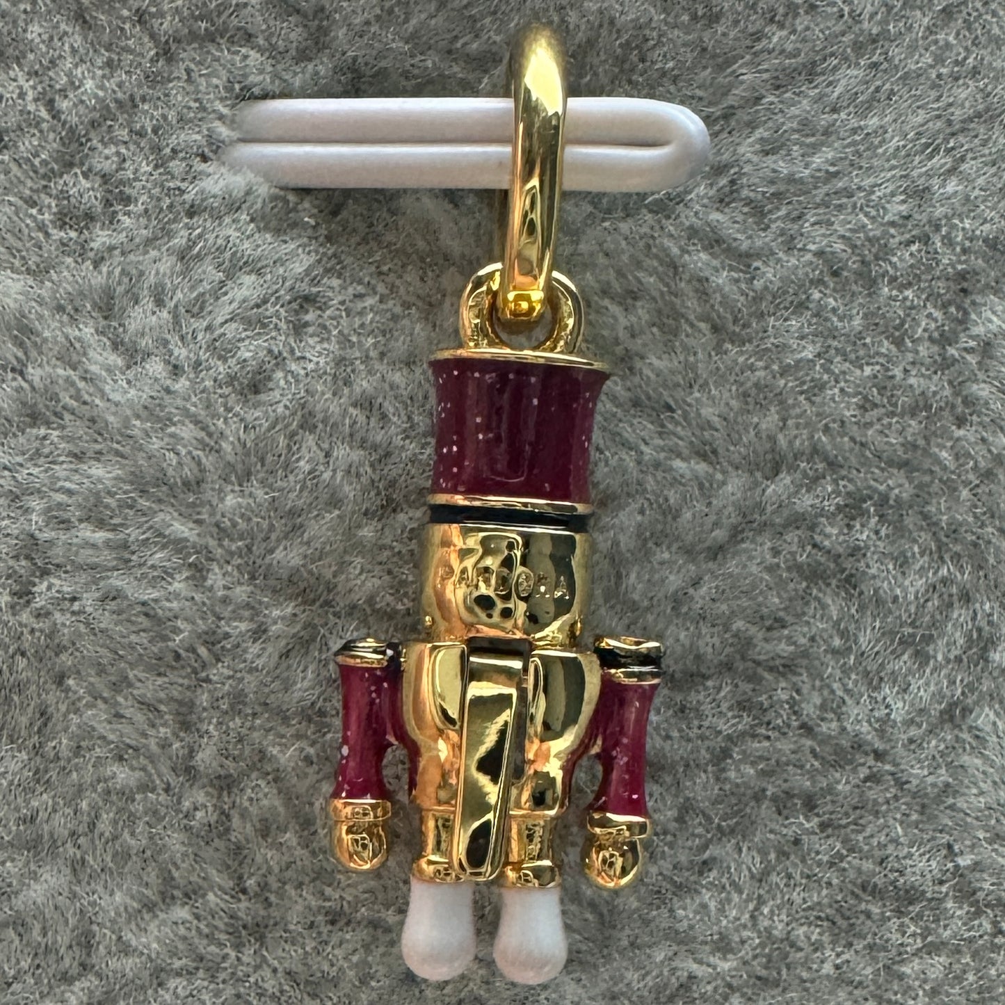 Charm Colgante Cascanueces Móvil
