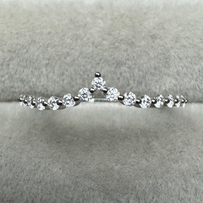 Anillo Corona Princesa Delgado Moissanita