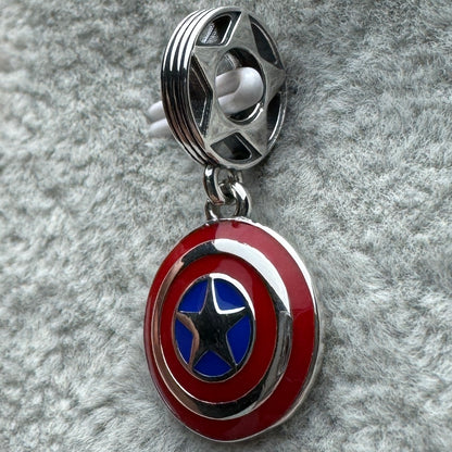 Charm Colgante Escudo Del Capitán América Marvel