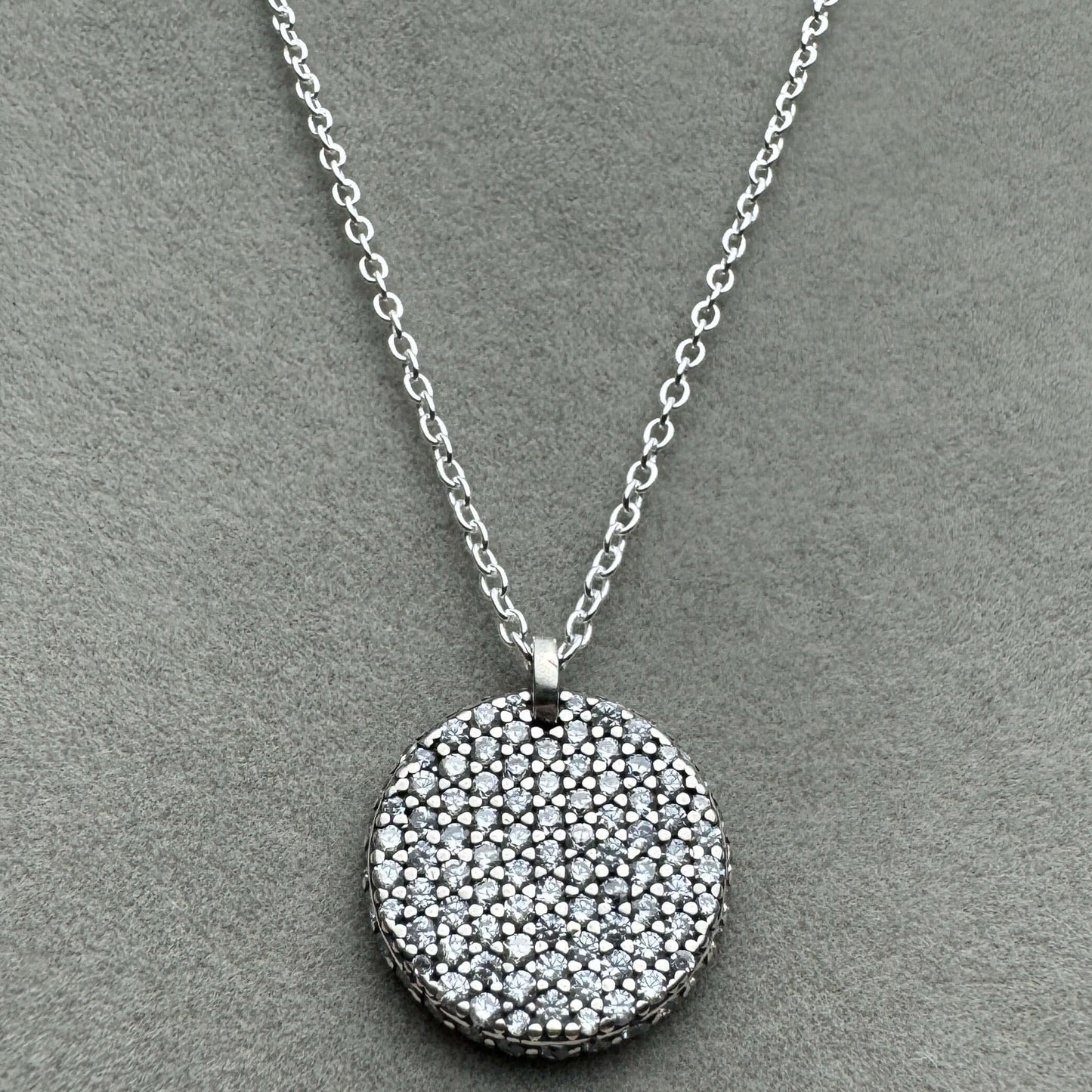 Collar Insignia Redonda En Pavé 45 cm (Ajustable A 44 Y 41 cm)