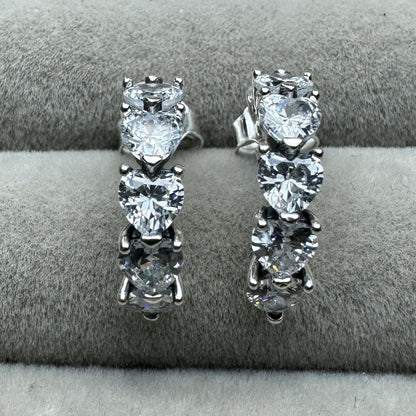 Aretes Corazones Brillantes