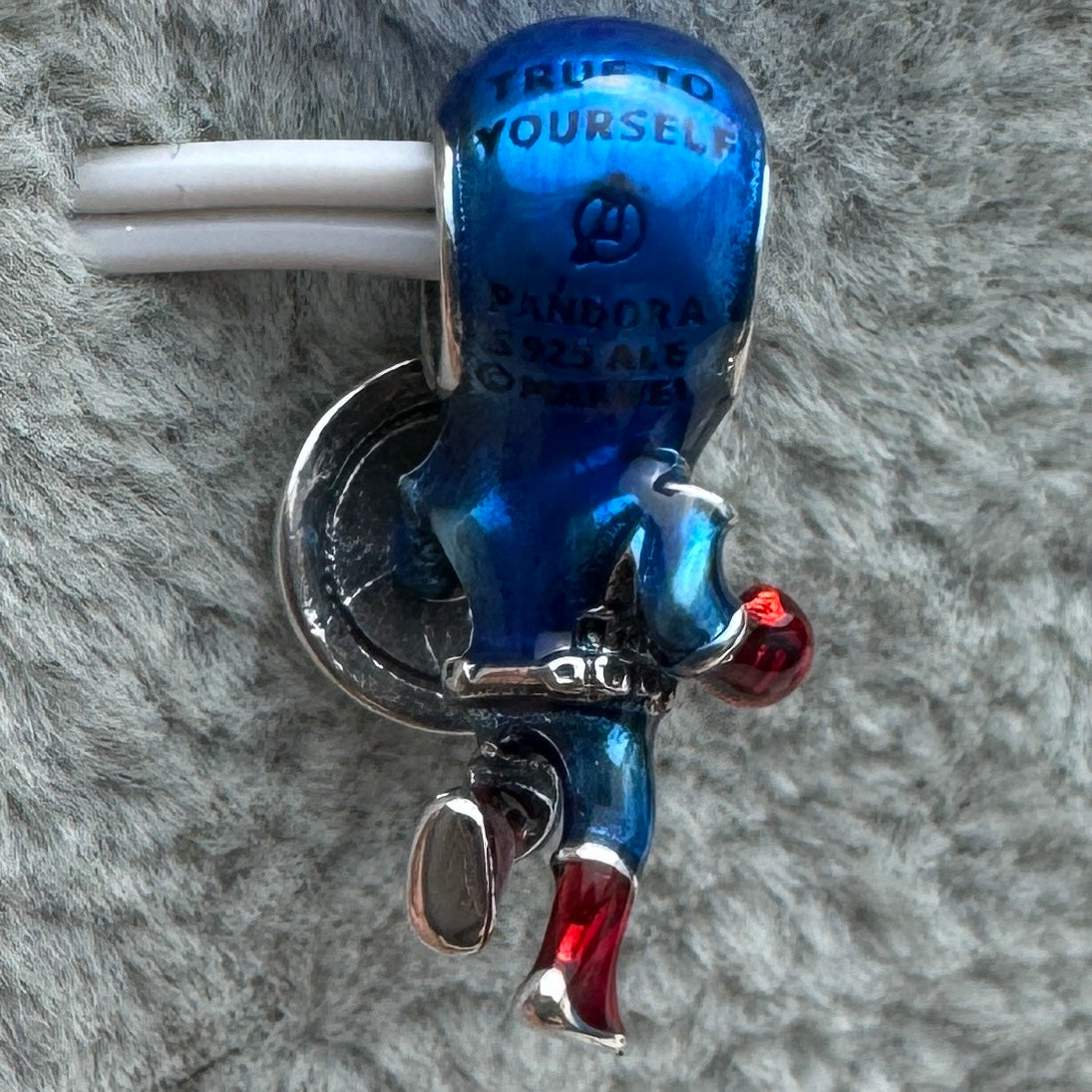 Charm Capitán América De Los Vengadores Marvel