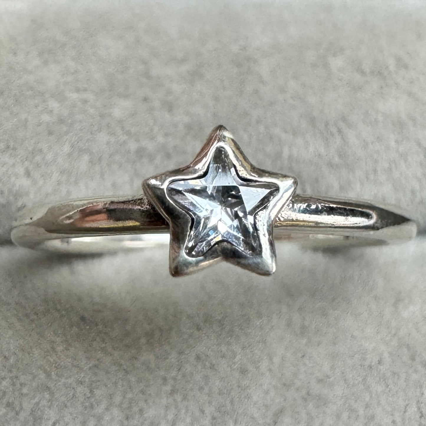 Anillo Estrella Brillante