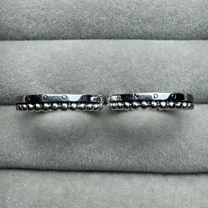 Aretes Bolitas Y Logotipo