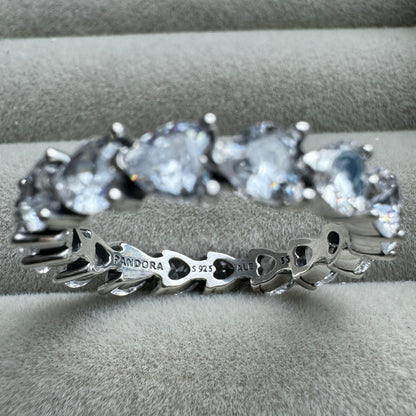 Anillo Alianza Corazones Transparentes Pandora Vista Del Grabado Interior